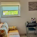 아파트 Emanuela 로비니스코 셀로