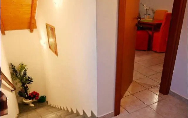 Emanuela Rovinjsko Selo